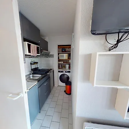 2 Avec Terrasse Et Parking A - Fr-1-785-1 フロンティニャン